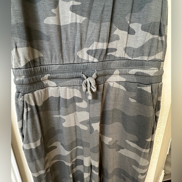 Splendid romper Small - Picture 3 of 4